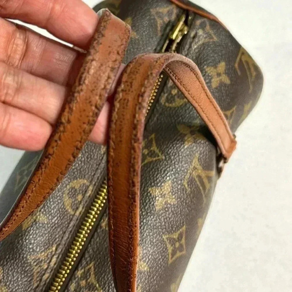 Louis Vuitton PM Papillon 26 Bag Monogram Vintage Authentic w/ Dust Bag - Picture 8 of 17